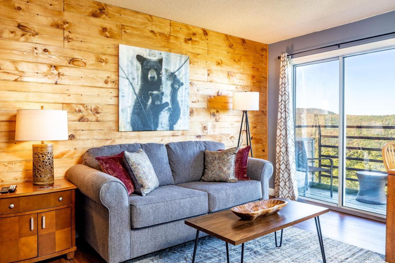 Wow Views!!-Mountain Escape-Outdoor Pool-Close To Downtown-Wifi-Cable-Private Balcony Гетлинбург Екстериор снимка