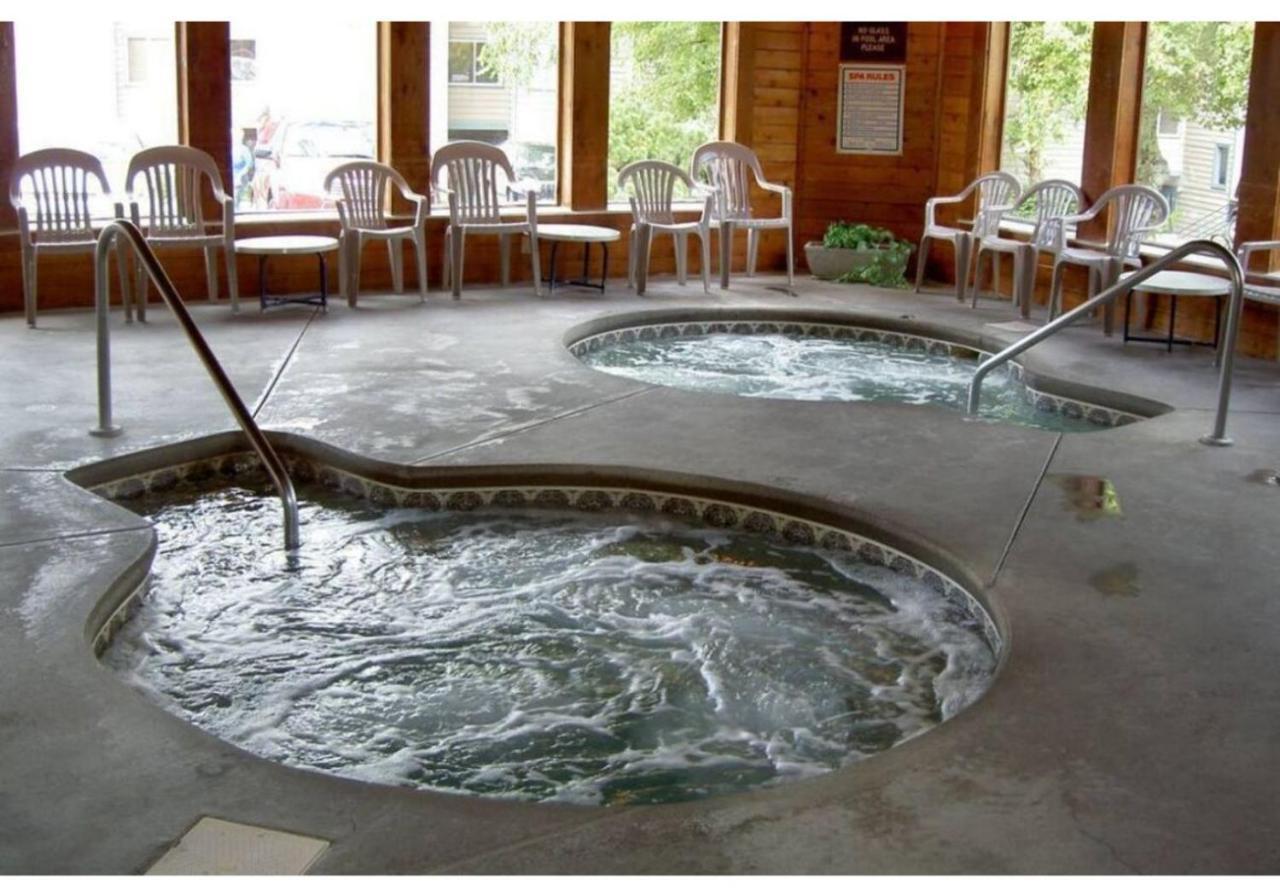 Wow Views!!-Mountain Escape-Outdoor Pool-Close To Downtown-Wifi-Cable-Private Balcony Гетлинбург Екстериор снимка