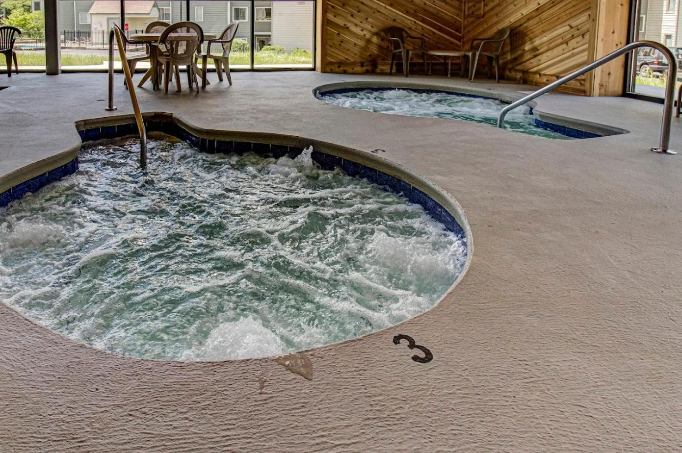 Wow Views!!-Mountain Escape-Outdoor Pool-Close To Downtown-Wifi-Cable-Private Balcony Гетлинбург Екстериор снимка